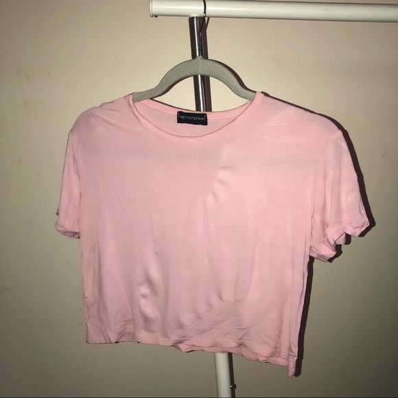PrettyLittleThing Tops - pink cropped tee